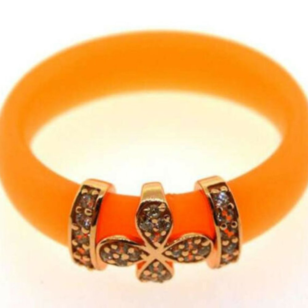 Preciosa 'A La Mode' Orange Clover Ring